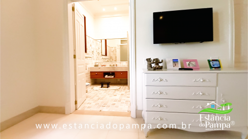 TREM TOP SORGO.00_02_08_15.Quadro055_7b2194a0c72be770d7bb739366634a024272c85e.png